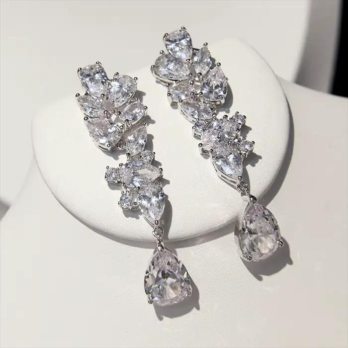 Ensemble de bijoux de luxe en zircone cubique brillante