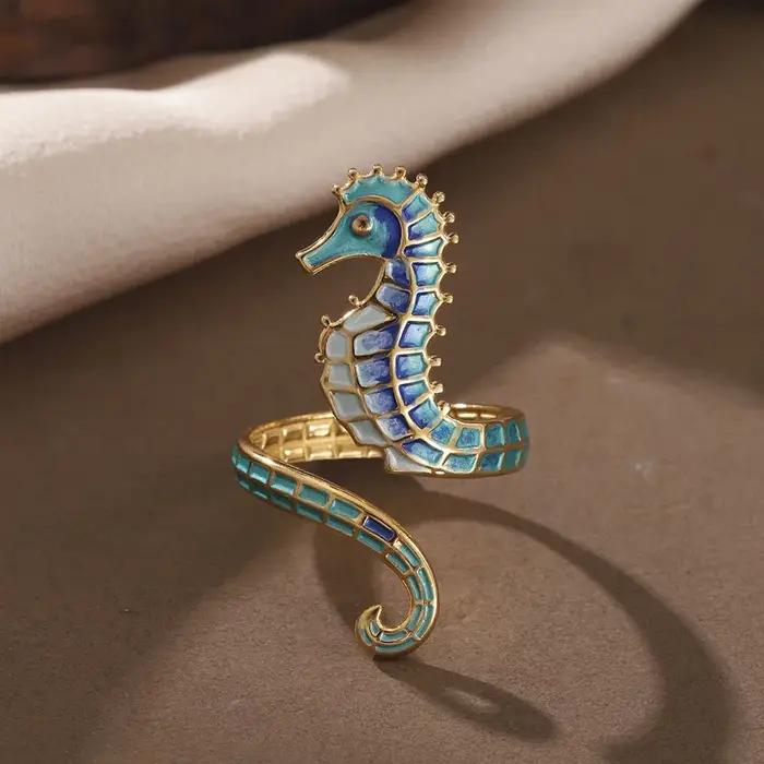 Bague hippocampe étoile de mer en acier inoxydable plaqué or pour femmes, cadeau idéal pour occasions spéciales comme les mariages, anniversaires et fêtes