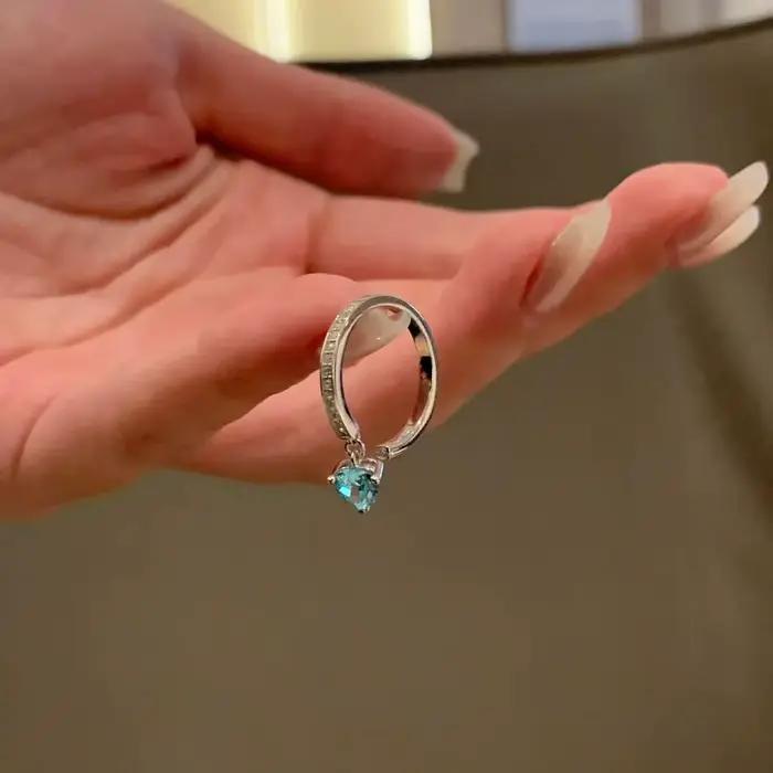 Bagues en cristal bleu-glace pour femmes avec goutte d'eau, style classique, bagues de cocktail ajustables pour soirées et cadeaux spéciaux