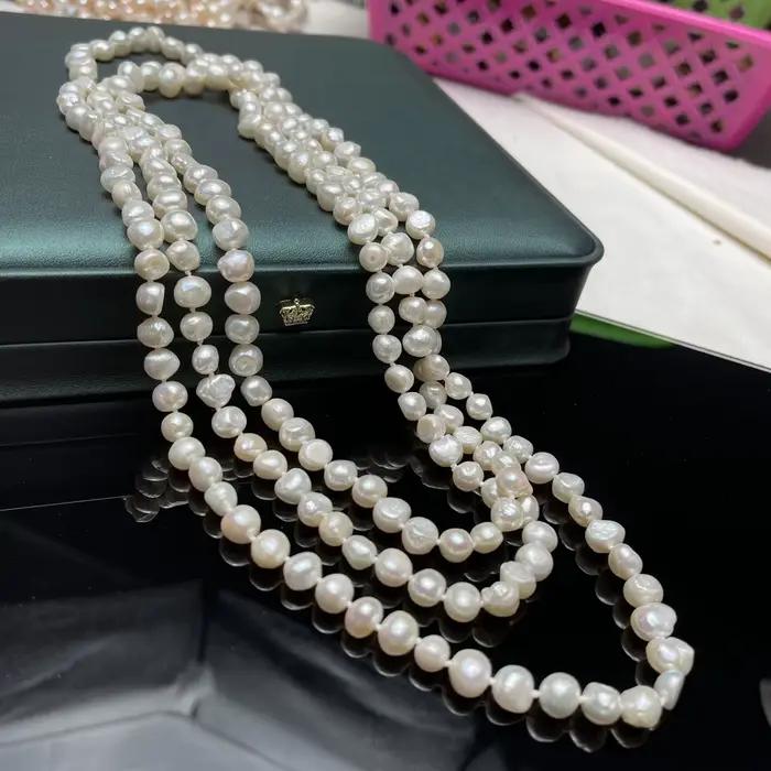 Collier de perles baroques d'eau douce naturelles