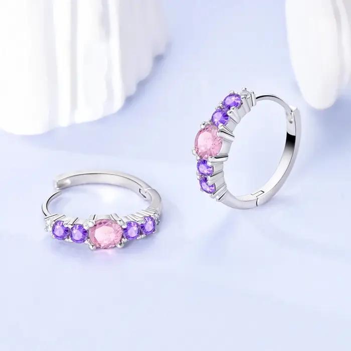 Boucles d'oreilles lumineuses colorées en argent 925 avec zircon violet pour femmes élégantes occasions spéciales fantastique cadeau d'anniversaire