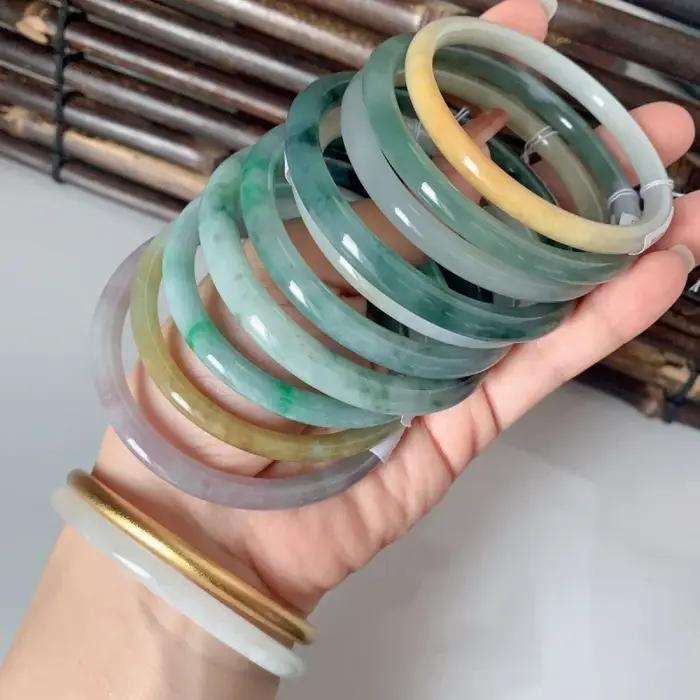 Bracelet jingle en jade du Myanmar