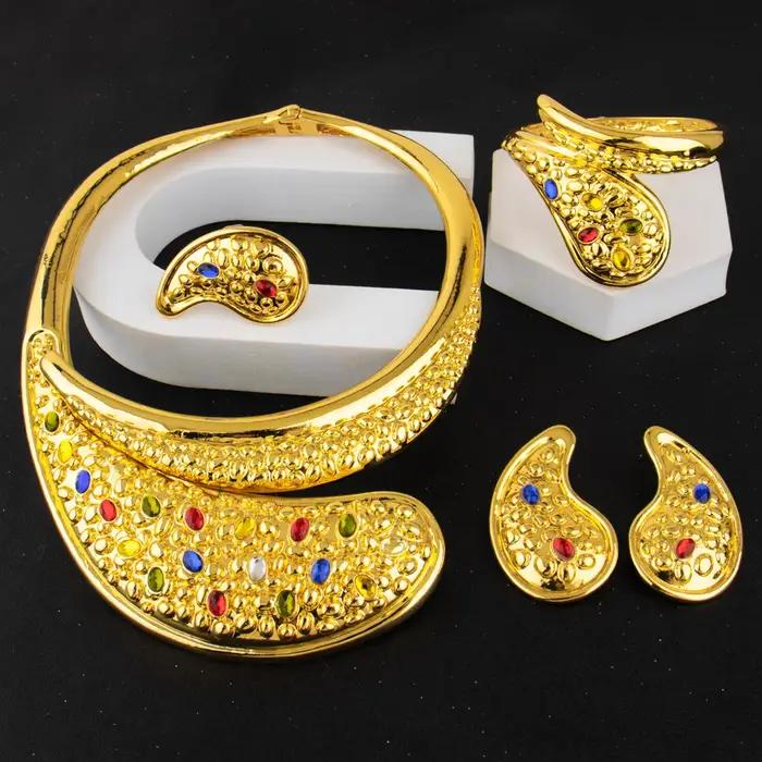 Ensemble de bijoux italiens plaqués or