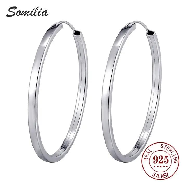 Grandes boucles d'oreilles en argent sterling 925 pour femmes, élégantes et au tempérament affirmé.