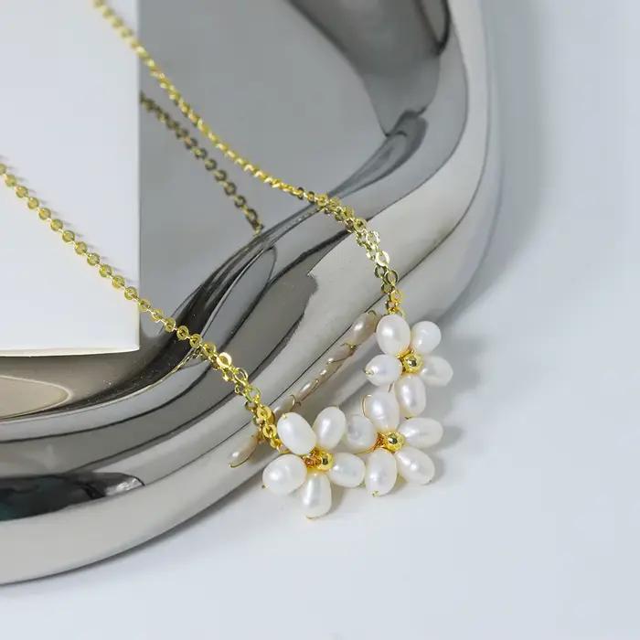 Collier de perles d'eau douce naturelles pour femmes, fleur de riz, bijoux de luxe coréens, cadeaux à la mode pour filles, GN0642