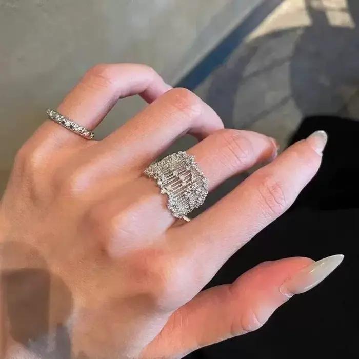 Bague en dentelle de luxe à strass étincelants pour femmes occasion spéciale cadeau Saint-Valentin alliance mariage