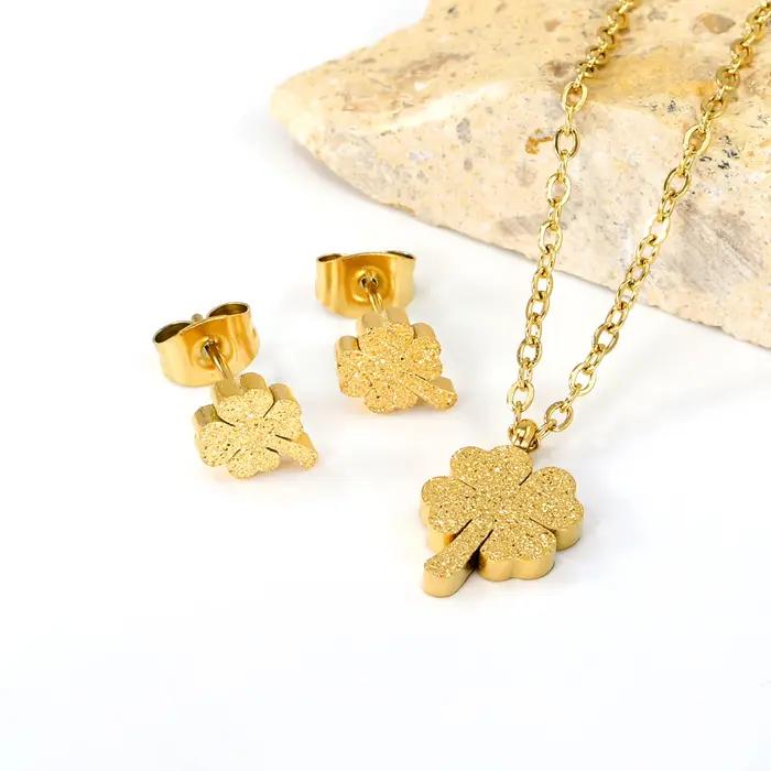 ASONSTEEL brillant coeur fleur zircone pendentif collier boucle d'oreille ensembles de bijoux en acier inoxydable pour les femmes délicat usage quotidien cadeaux