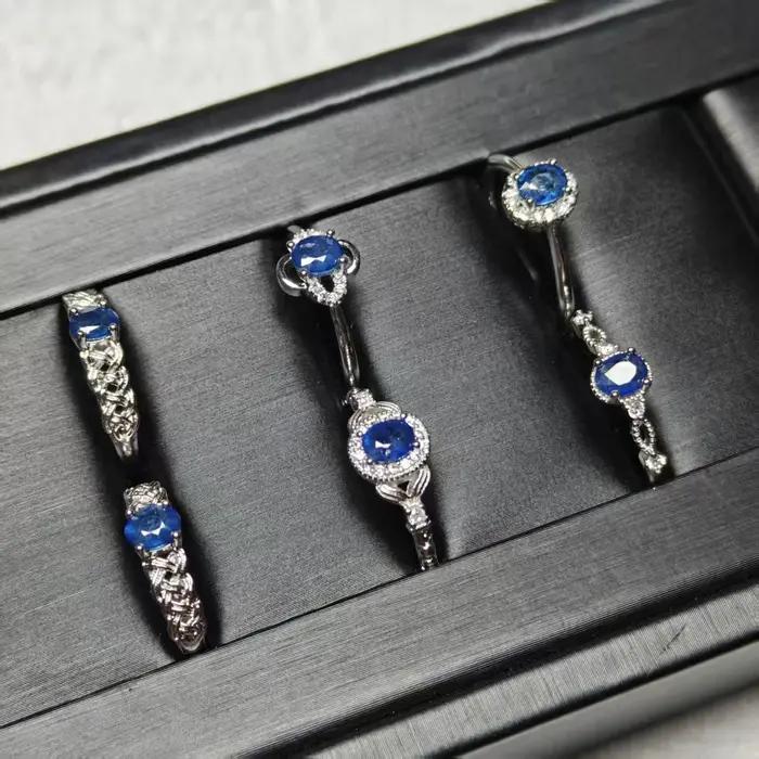 Bague ovale en saphir naturel facetté