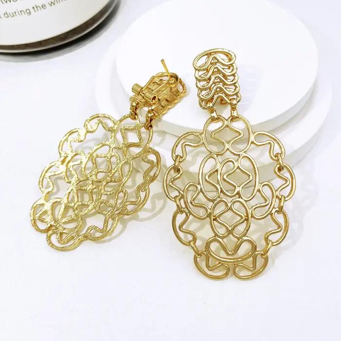 Grandes boucles d'oreilles évidées de Dubaï pour femmes