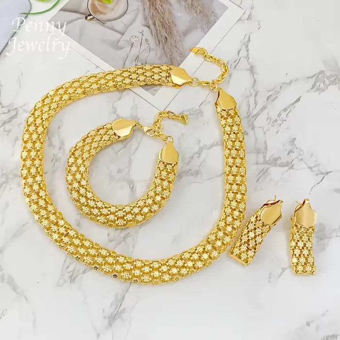 Ensemble de bijoux africains plaqué or 18 carats pour femmes classiques collier bracelet boucles d'oreilles occasions spéciales mariage cocktail