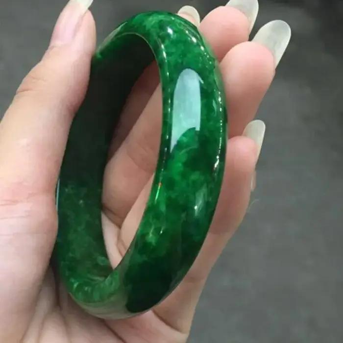 Bracelet en jadéite sèche émeraude