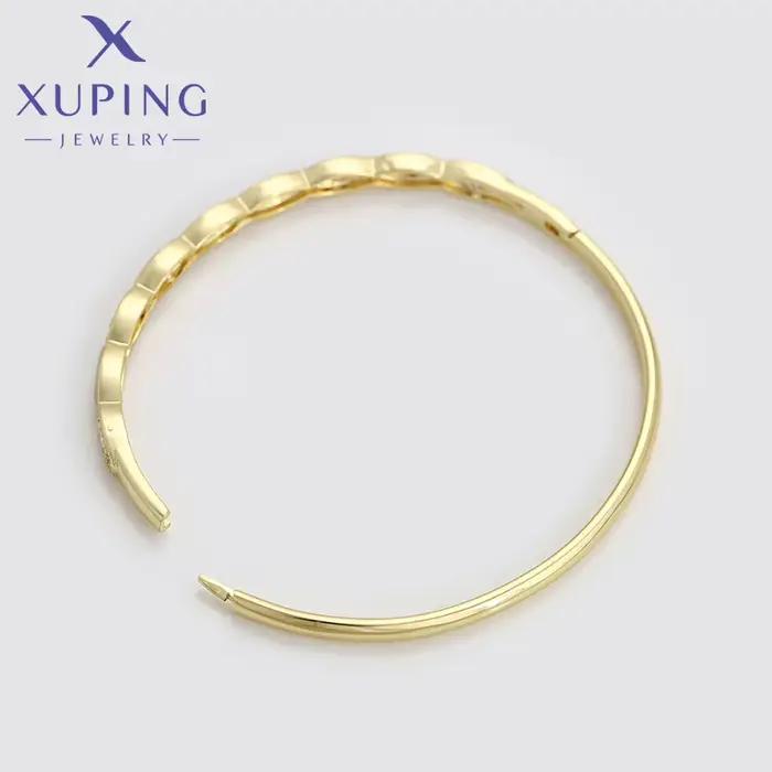 Bracelet en or clair pour femmes style classique occassions spéciales ajustement confortable