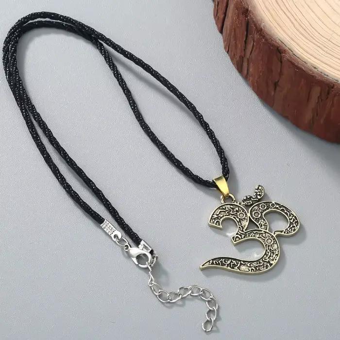 Collier OM Ohm vintage plaqué argent bronze bijou spiritualité méditation cadeau occasions spéciales femmes