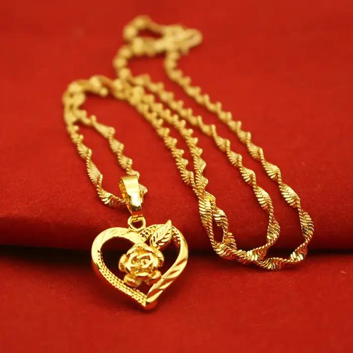 Collier court plaqué or 18 carats style religieux pour femme bijou fin cadeau de fête occasions spéciales anniversaire mariage halloween noël