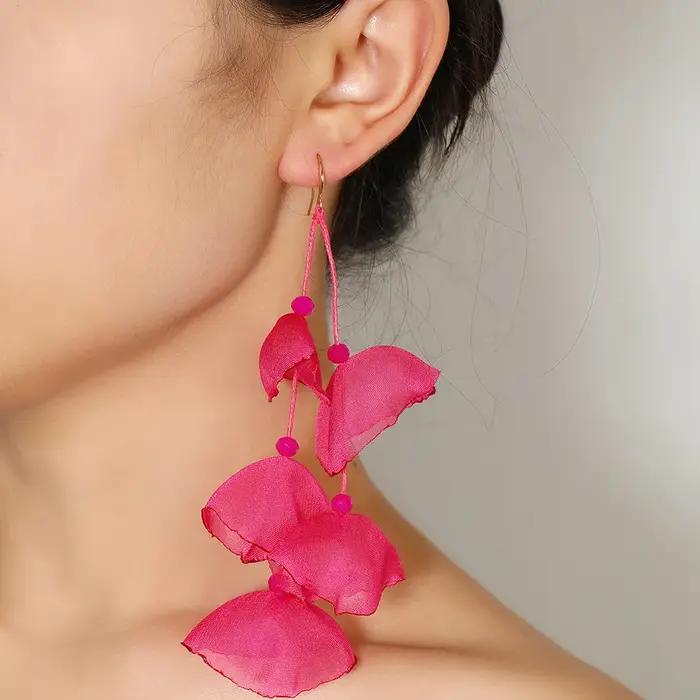 Boucles d'oreilles longues à breloques pour femmes