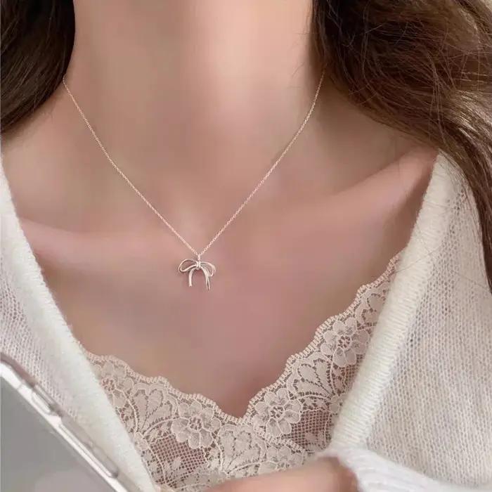 Colliers pendentifs papillon géométrique couleur argent pour femmes