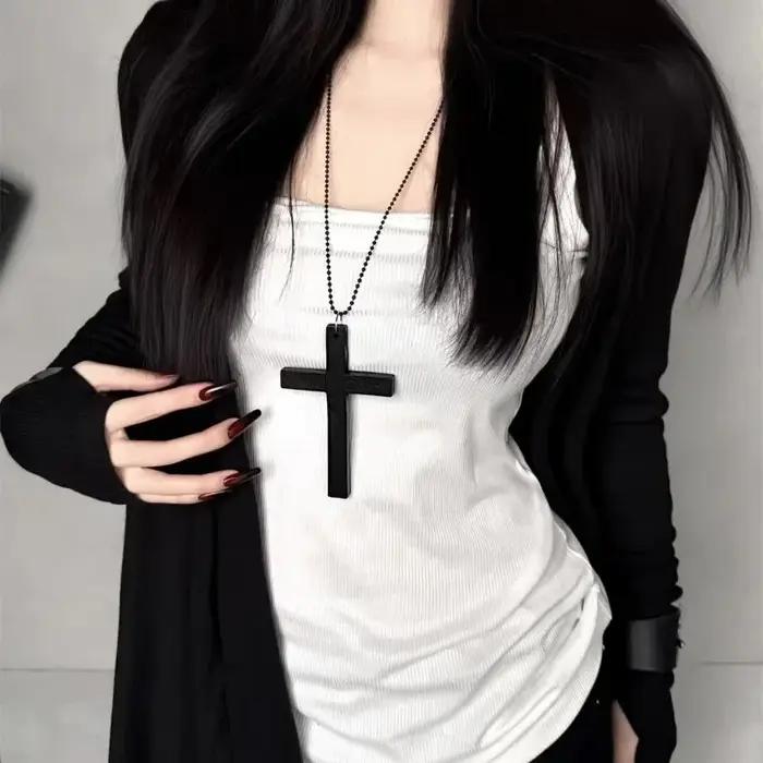 Collier Punk gothique avec pendentifs croix en bois pour femmes