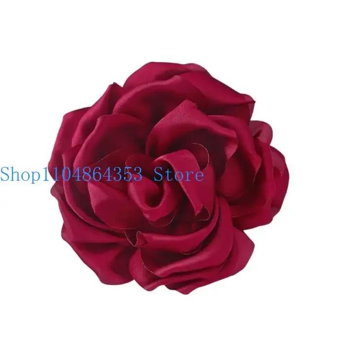 Broche Fleur Chic 15 cm en Tissu Rose – Épingle de Revers Élégante pour Femme