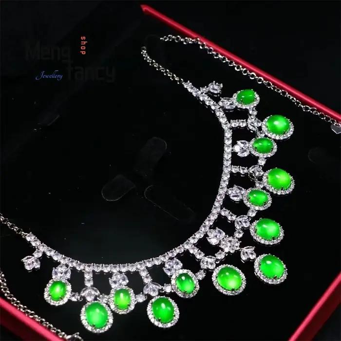Collier en jade émeraude naturel de type glace