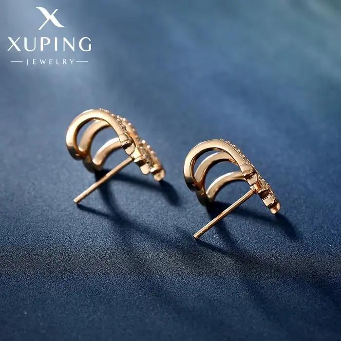 Boucles d'oreilles en forme d'étoile dorée classiques pour femmes pour toutes les occasions et cadeaux de fête