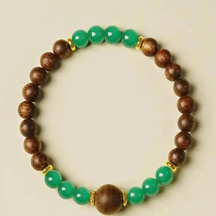 Bracelet de perles en bois d'agar fait à la main