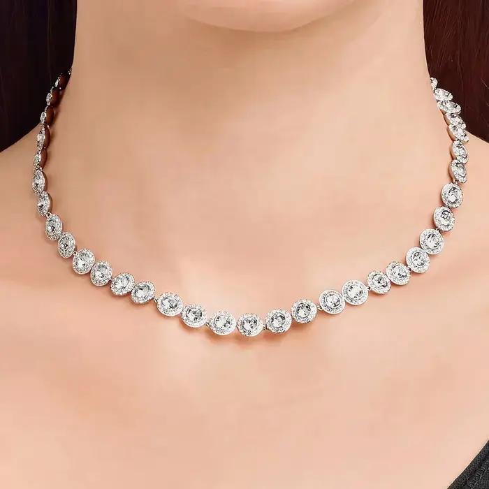 Ensemble de bijoux classique avec pierres précieuses en plusieurs couleurs pour femmes élégantes occasions spéciales