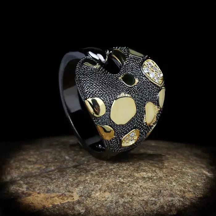 Ensemble de bijoux géométriques classiques