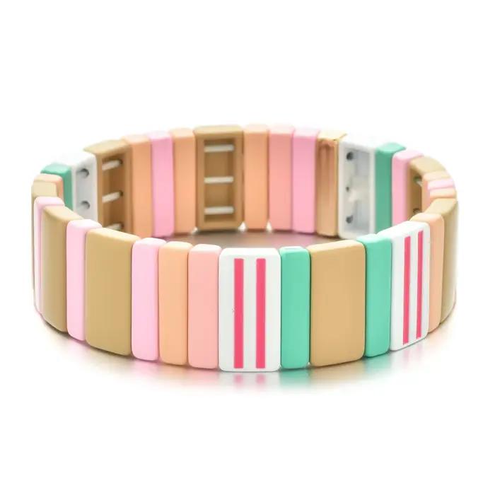 Bracelet à menottes larges pour femmes en perles émaillées style boho ajustable et tracker de fitness pour différentes occasions