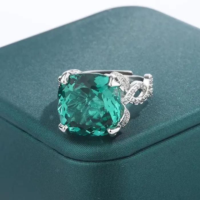 Bague en argent 925 sertie de Zircon AAA pour femmes élégante et brillante occasion d'engagement fiançailles mariage
