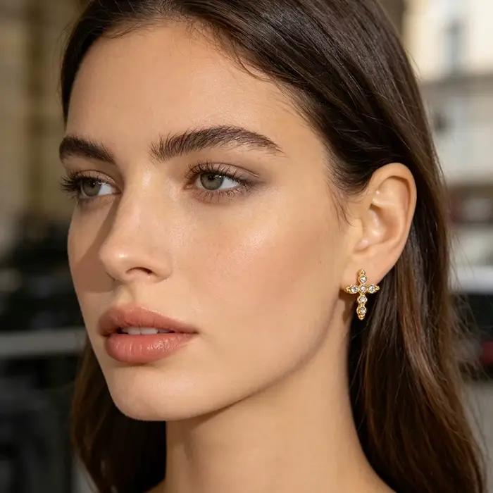 JeeMango – boucles d'oreilles délicates en zircone cubique, en forme de croix, Vintage, classiques, en acier inoxydable, plaqué or, bijoux pour femmes E26122