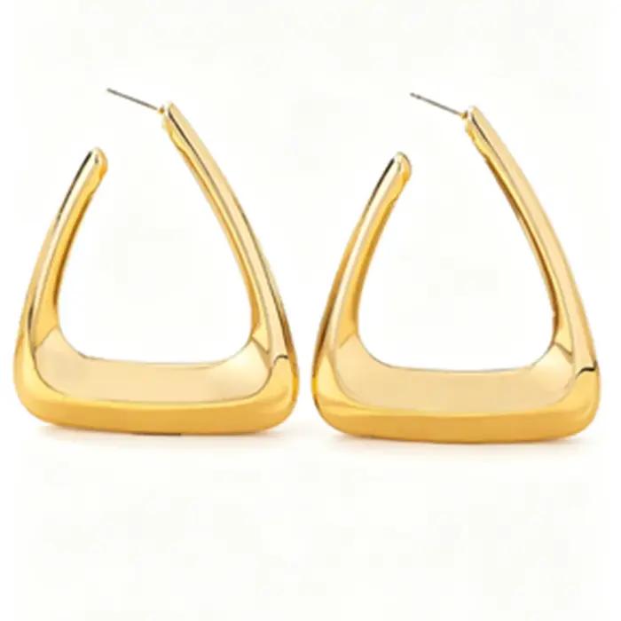 Boucles d'oreilles dorées triangulaires pour femmes, élégantes et confortables pour le bureau et les occasions spéciales