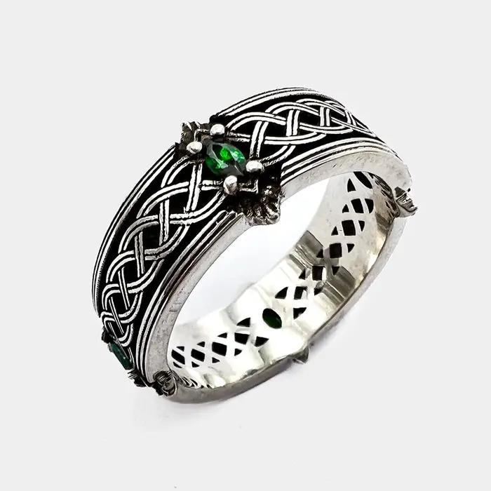Bague Totem Entrelacée avec Zircon Vert Design Gothique Punk Vintage pour Hommes Occasions Spéciales