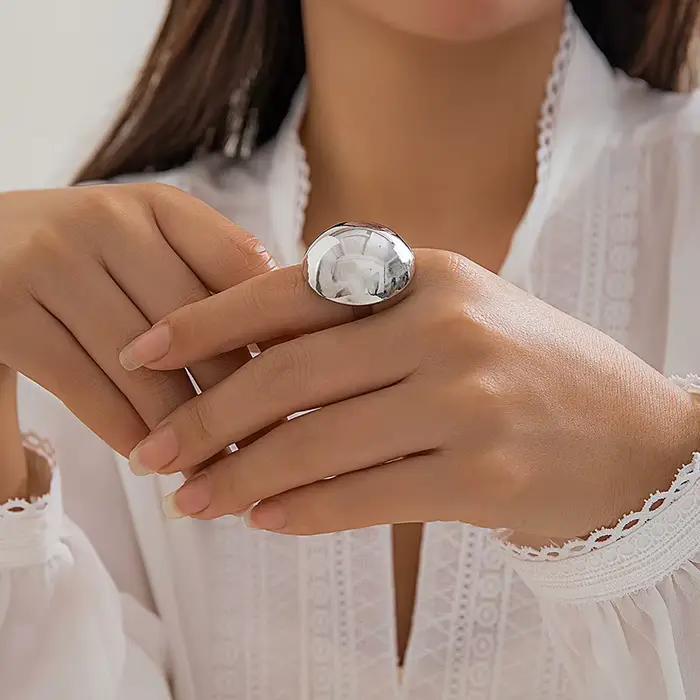 Bague dôme punk large et lisse pour femmes et hommes, demi-ronde en métal, forme géométrique de boule, bijoux statement exagérés