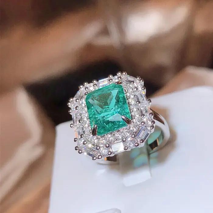 Bague Paraiba carrée verte en argent 925 sertie de zirconium pour femmes styles hip-hop rock occasions spéciales mariage