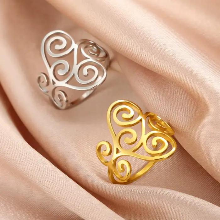 Bague filigrane vintage en acier inoxydable plaqué or 18 carats pour femme occasions spéciales romantique et élégante