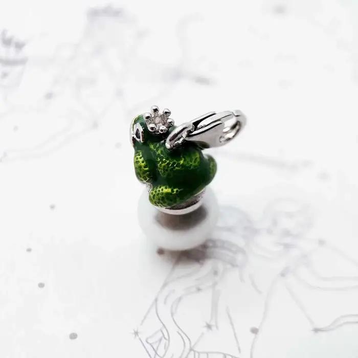 Breloques en forme de grenouille pour hommes et femmes