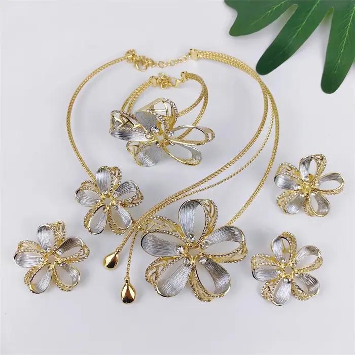 Ensemble de bijoux plaqué or 18 carats pour femmes