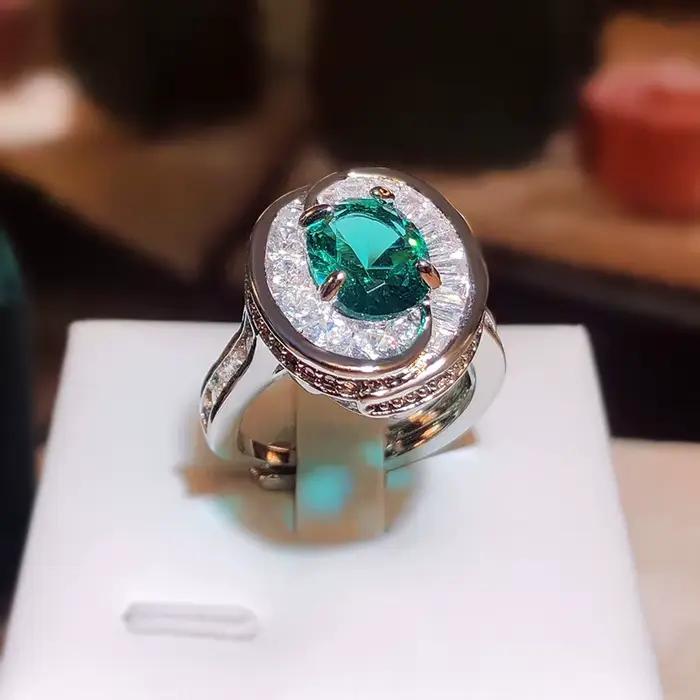 Bague en argent regardé S925 avec émeraude ronde classique pour femme