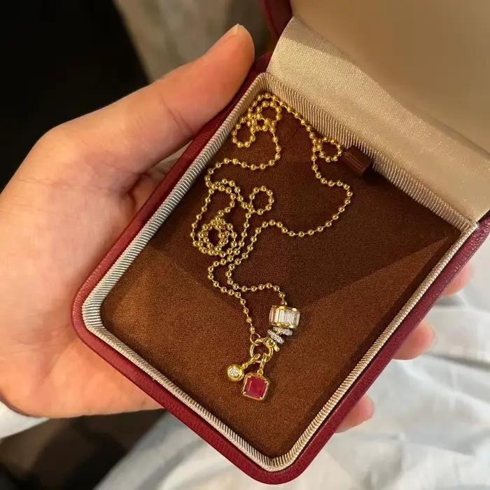 Collier en calcédoine verte de luxe, irrégulier, vintage, exquis, haute qualité, chaîne UR, bijoux créatifs