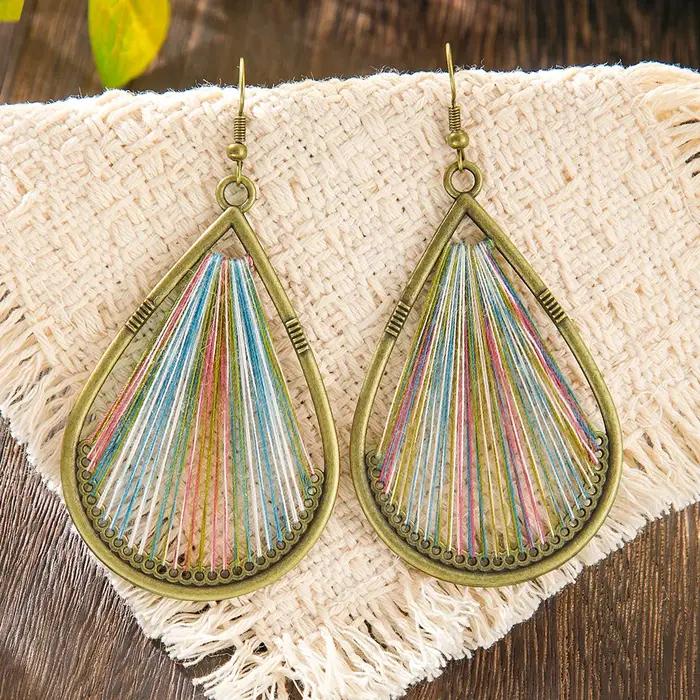 Boucles d'oreilles bohème en corde perlée tissée à la main pour femmes
