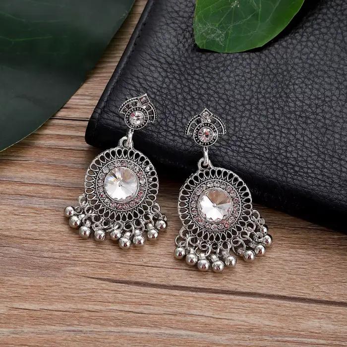 Boucles d'oreilles ethniques rondes en clip pour femme accessoires de bijoux indiens vintage or pompon cadeau de mariage occasions spéciales