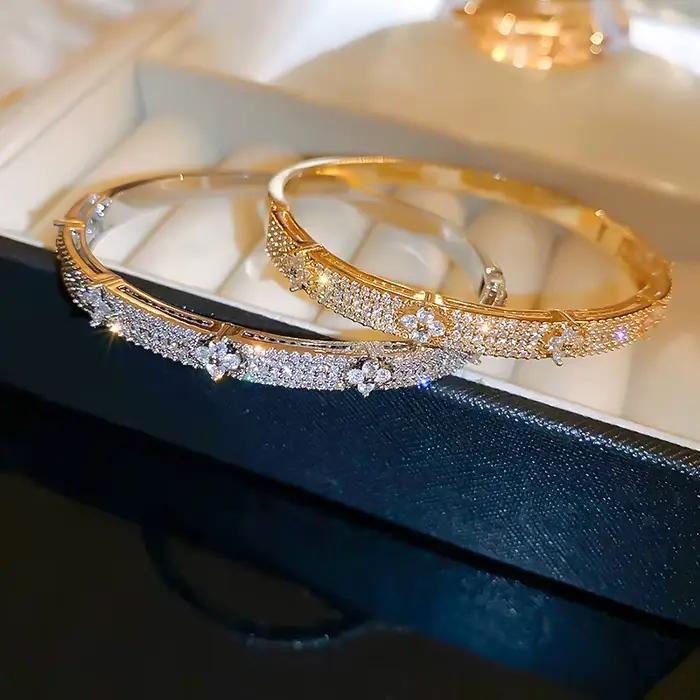 Bracelet jonc plaqué or et argent brillant avec zircon cubique
