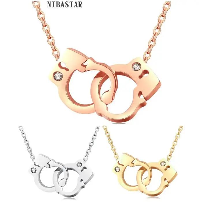 Collier Steampunk en acier inoxydable avec pendentif menotte en cristal blanc pour femmes et filles occasions spéciales mariage Saint Valentin