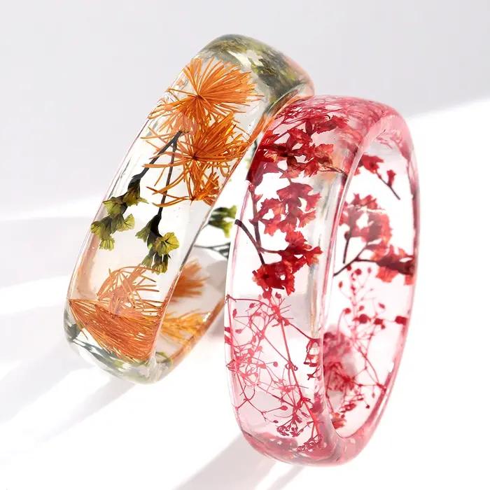 Nouveau bracelet large en résine époxy avec fleurs séchées pour femme