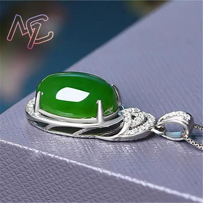 Collier en jade vert naturel talisman sculpté élégant pour femmes occasions spéciales bijou de luxe