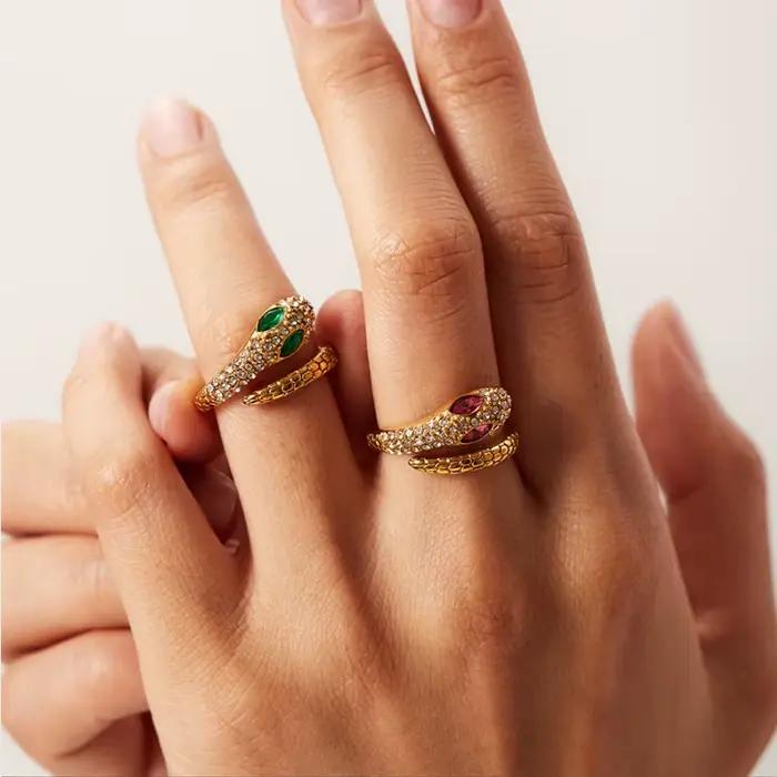 Bague en acier inoxydable avec motif cœur et incrustation de zirconium pour femmes et hommes bijou de luxe pour occasions spéciales et tous les jours