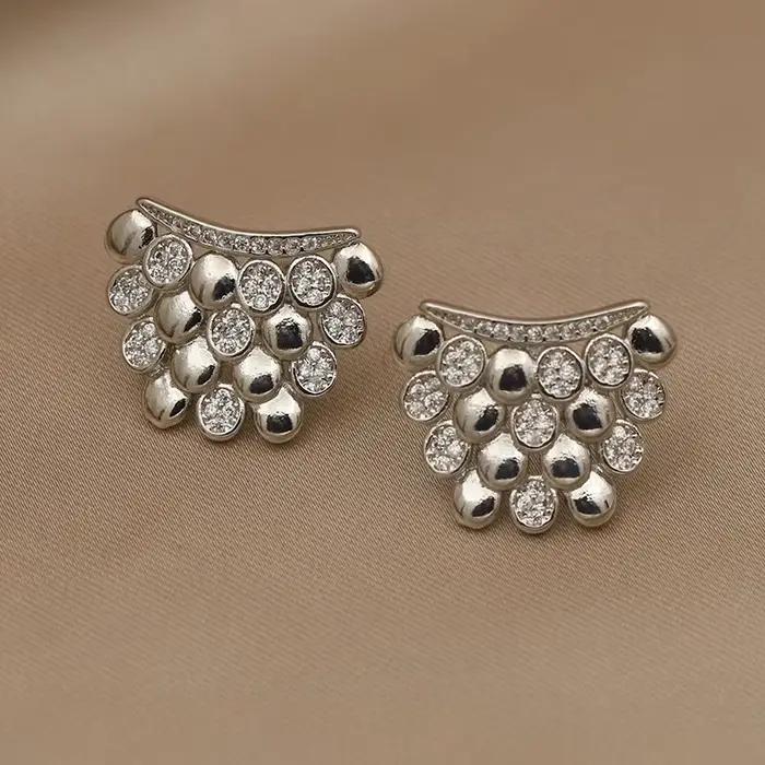 Boucles d'oreilles en perles de cristal pour femmes, Design classique, luxe, marque de mode, bijoux délicats en zircone, goutte d'eau