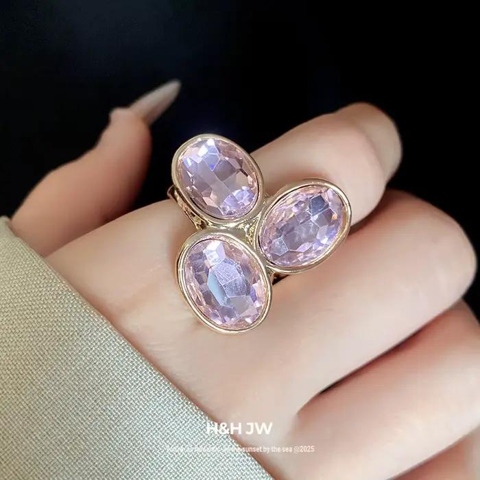 Bague ovale réglable incrustée de cristaux rétro