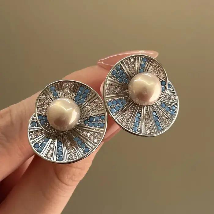 Boucles d'oreilles à clous en cristal bleu pour femmes, bijoux de luxe légers, personnalisés, élégan
