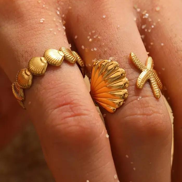 Anneau en acier inoxydable coquille d'étoile de mer vintage doré pour femmes et hommes occasions spéciales et cadeaux de fête sur la plage